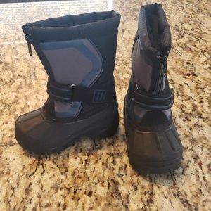Boys snow boots